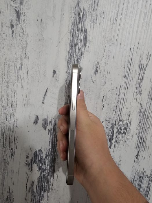 Iphone 15 pro max 256gb esim като нов