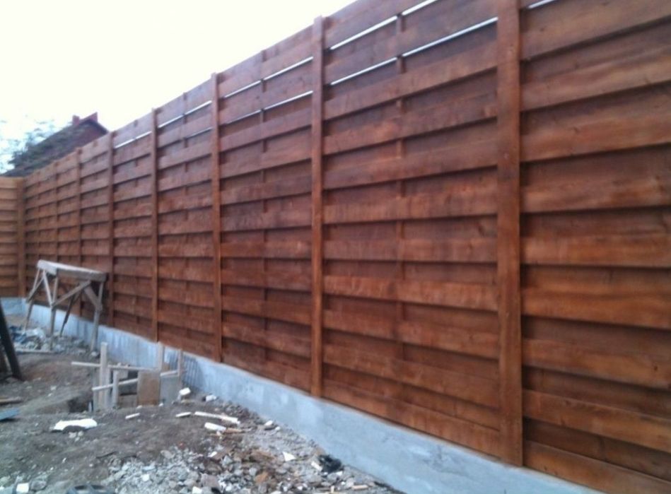 Meseriaș în domeniul garduri și porți împrejmuiri terenuri