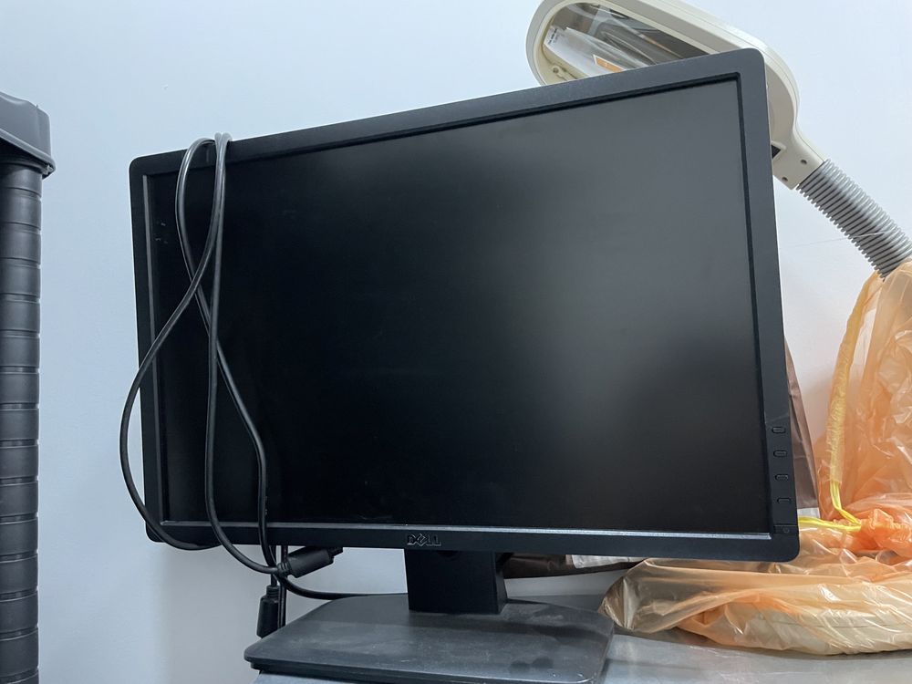 PC Gaming Dell Optiplex 5040MT i7-6700 cu monitor tastatura mouse