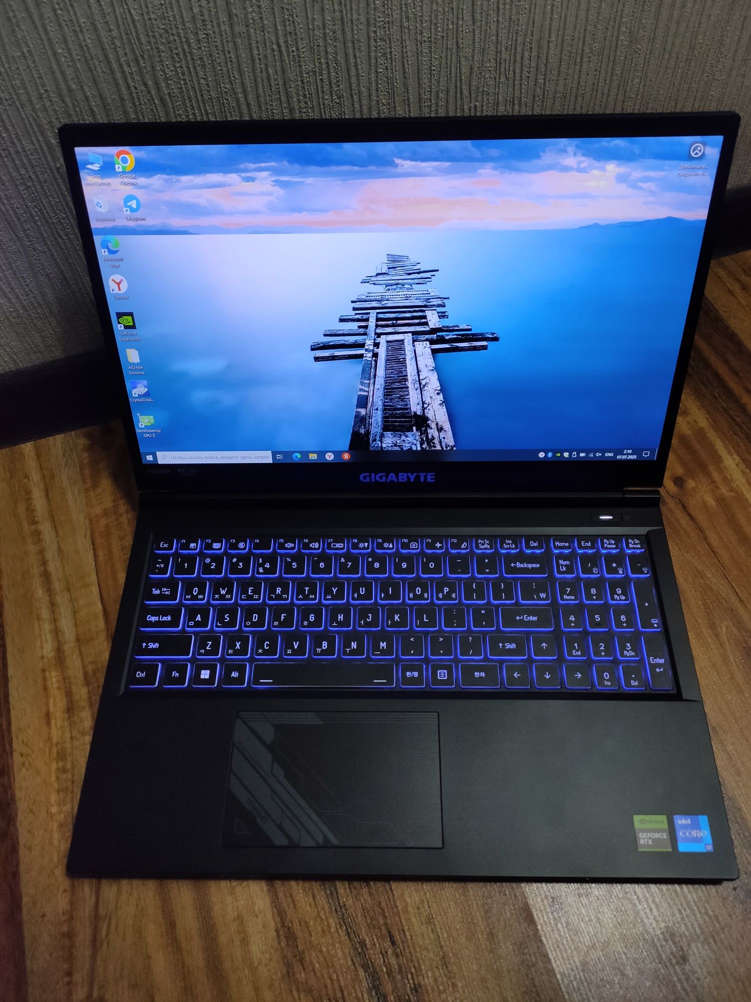Core i7 13620H/RTX4050 6gb/16gb DDR5/512gb ssd/16"FHD 144Hz/Gigabyte/