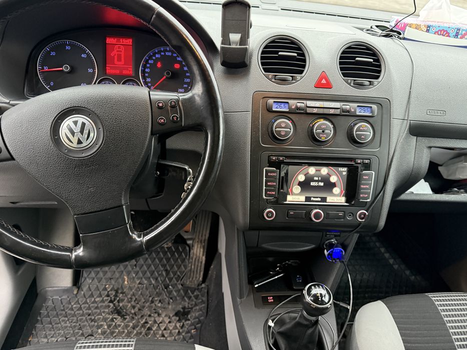 Caddy Max  2.0 / Vand sau schimb 140 cp 7 locuri