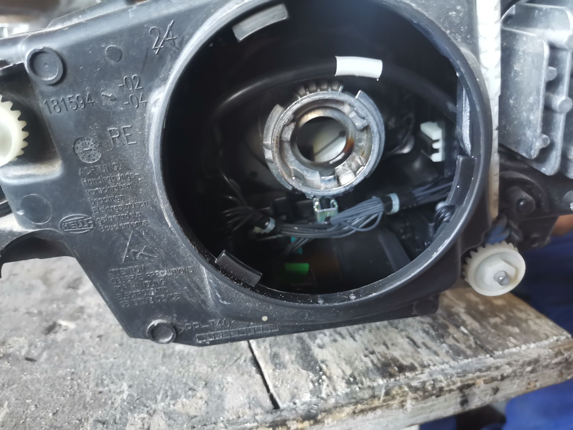 Оргинален Десен фар за audi a3 bi xenon led
