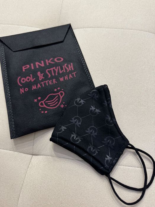 Маска за лице Pinko