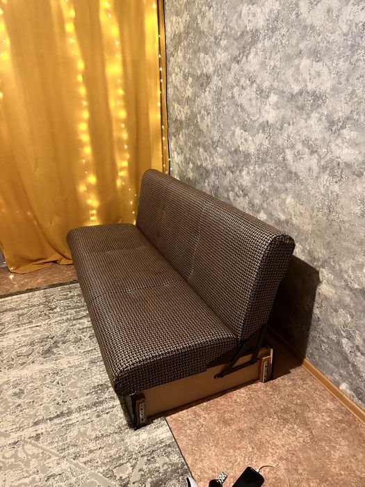 Диван бесплатно мкр . Аэропорт