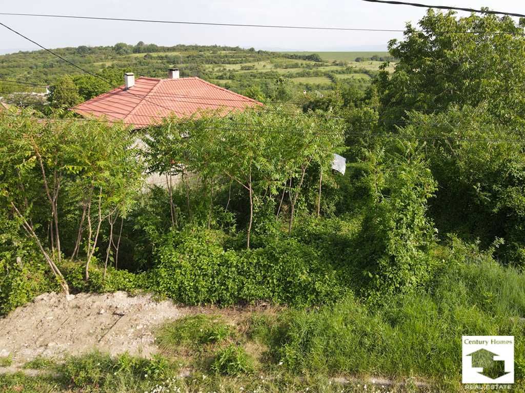 116183 Парцел в централната част на с. Беляковец, Велико Търново