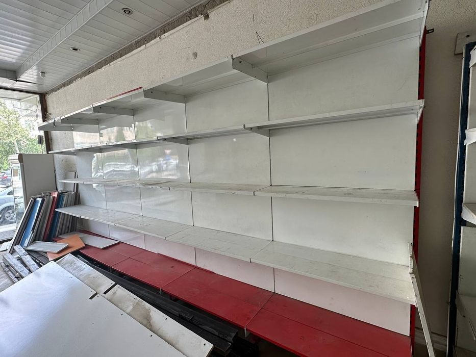 Витрина для магазина полка