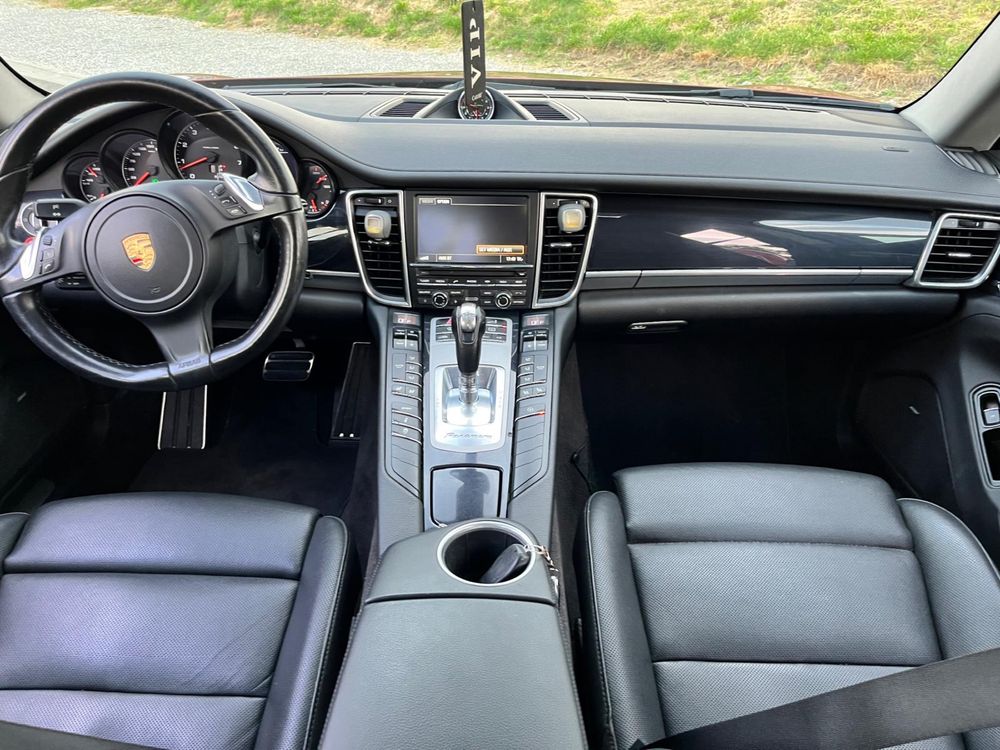 Porsche Panamera 4S
