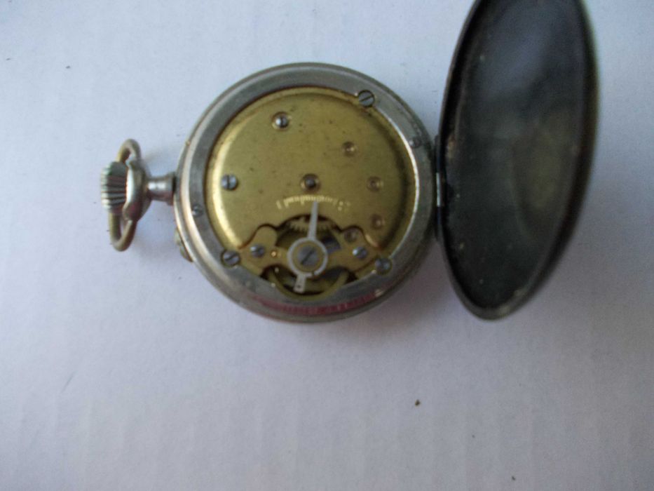 Ceas vechi de buzunar defect 2