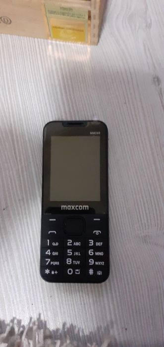 Telefon maxcom NOU