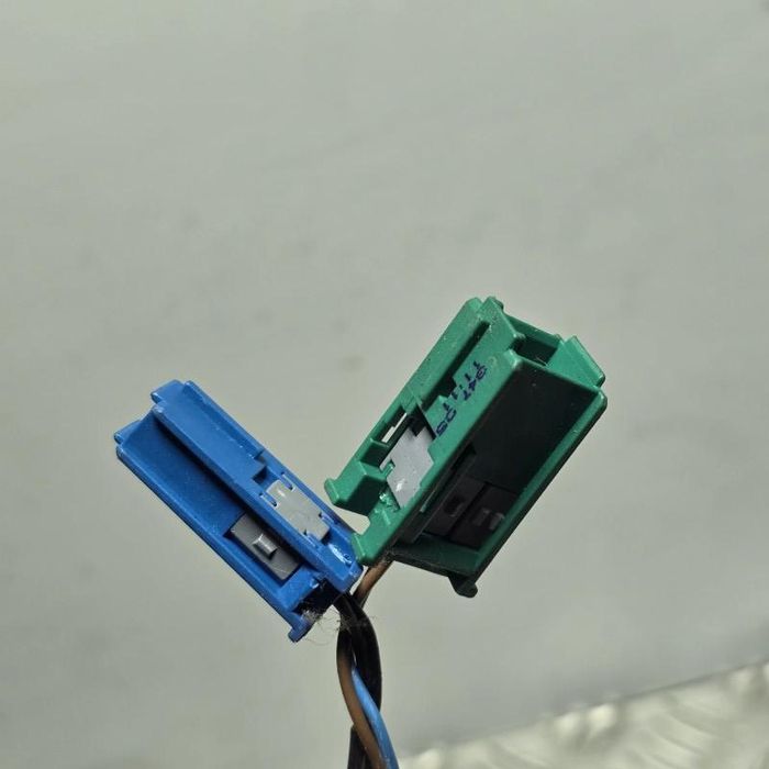 Capsa centura siguranta dreapta fata 2 fire Opel Astra H GTC