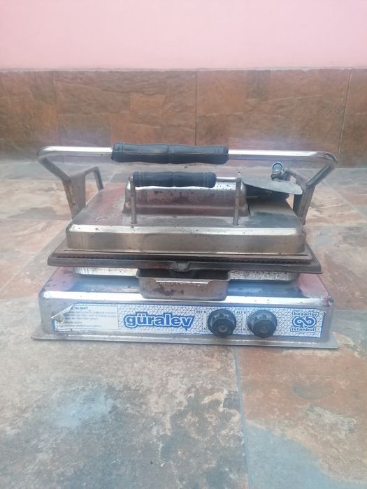 Продавам тостер преса на газ