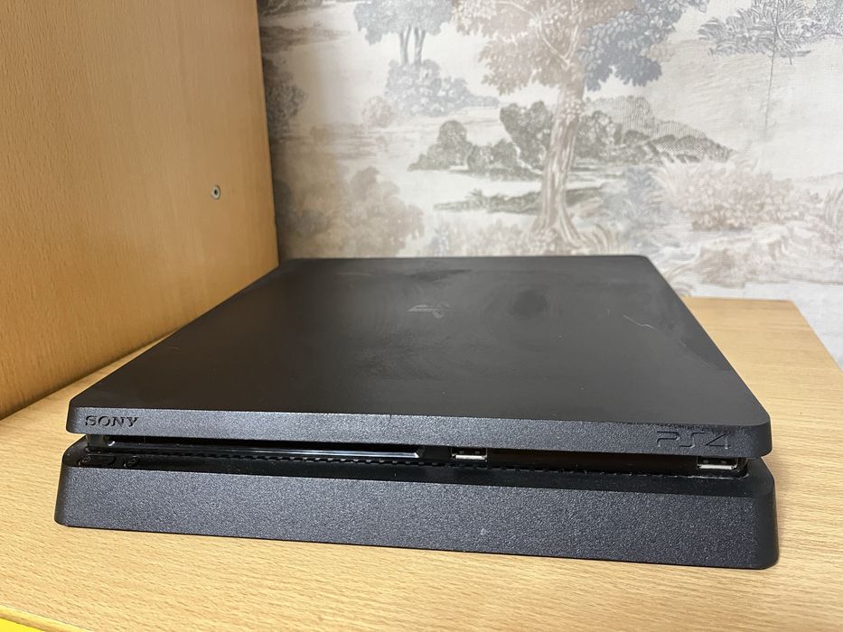 Продам playstation 4