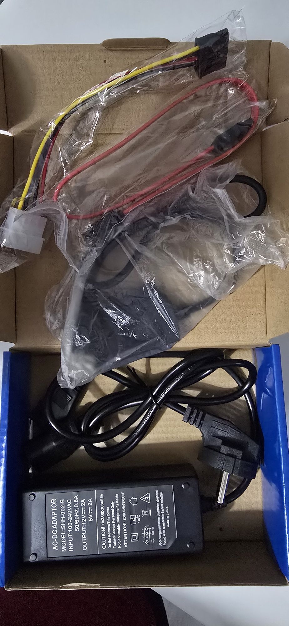 Adaptor extern SATA / ATA la USB
