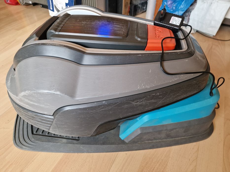 Robot tuns iarba Gardena R70Li gazon curte masina de tuns iarba