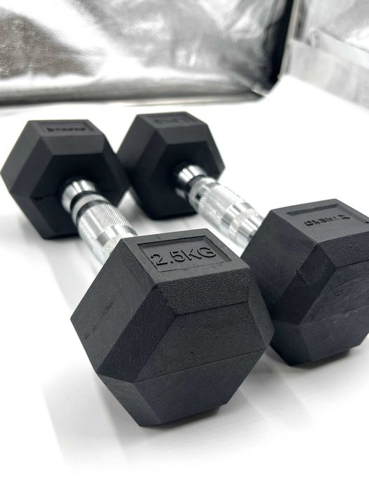 Гумирани дъмбели HEX Pro - 2,5 кг