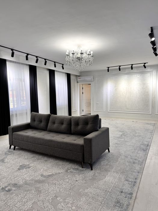 Люкс даражада таъмирланган 2 қаватли ховли Навоий шаҳрида сотилади