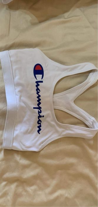 Спортни сутиени