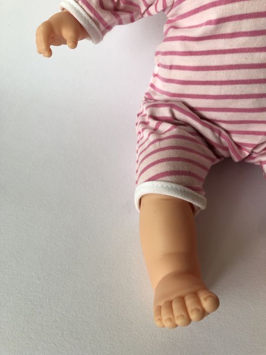 NOU Păpușă CORROLE parfumată - hăinuțe dungi roz | jucarie | copii