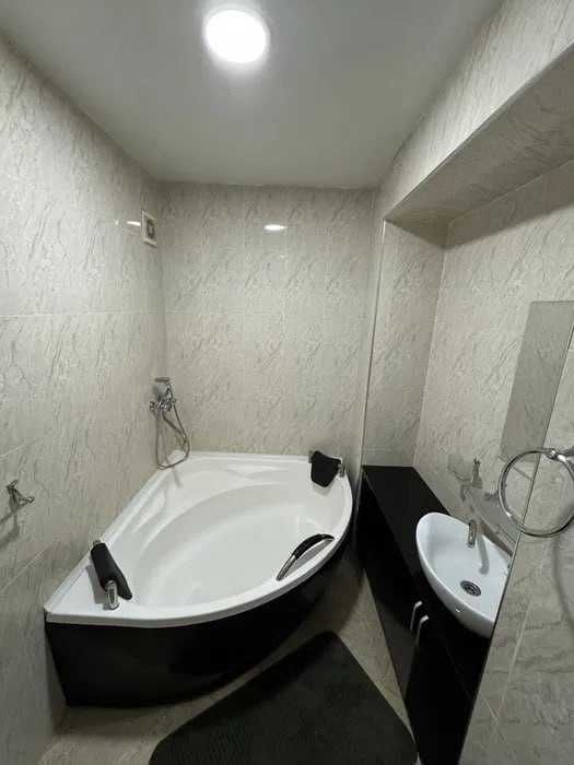 Сдаётся 2- комнатная квартира на Яшнабадском 827*