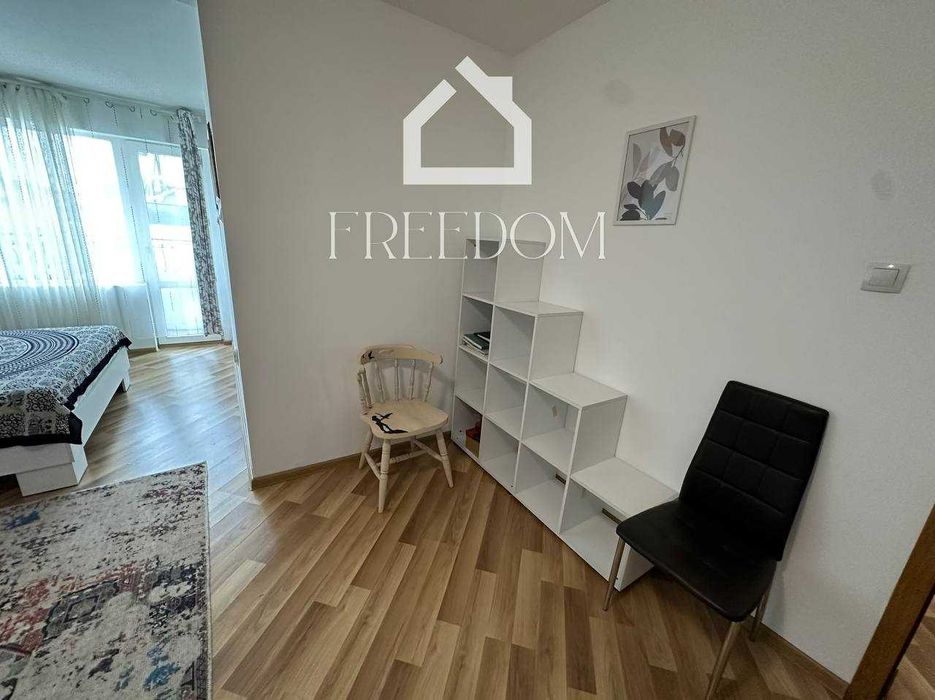 Дава се под наем Четиристаен апартамент в Варна, Бриз - 156 кв.м за 389014.23 € - Снимка #3