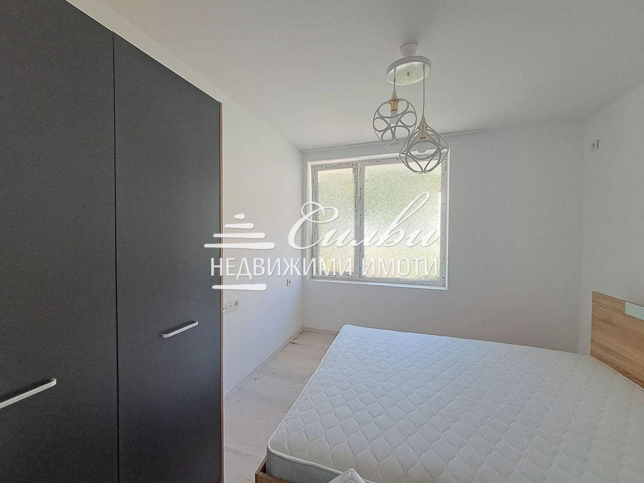 Продава се Двустаен апартамент в Шумен, Томбул джамия - 50 кв.м за 1581 €/кв.м - Снимка #4