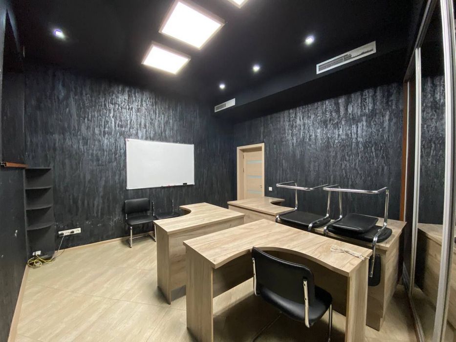 Аренда под Офис Ориентир Паркентский 234м2 2200$ торг