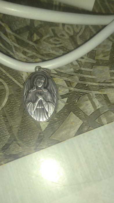 Продается серебряный кулон