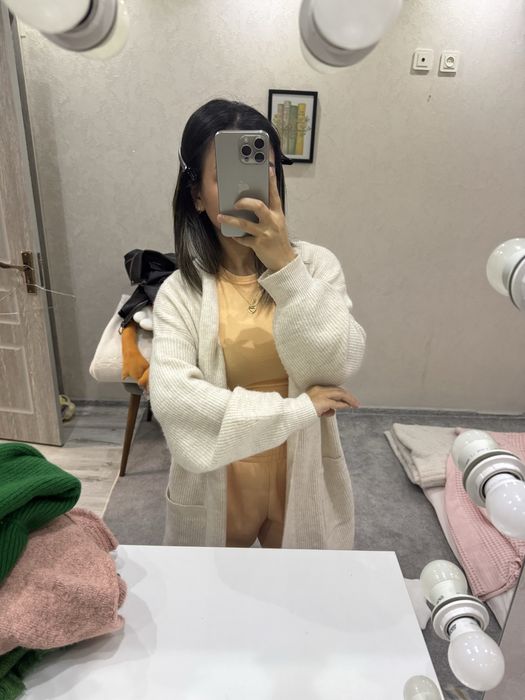 кардиган шерстяной, абсолютно новый