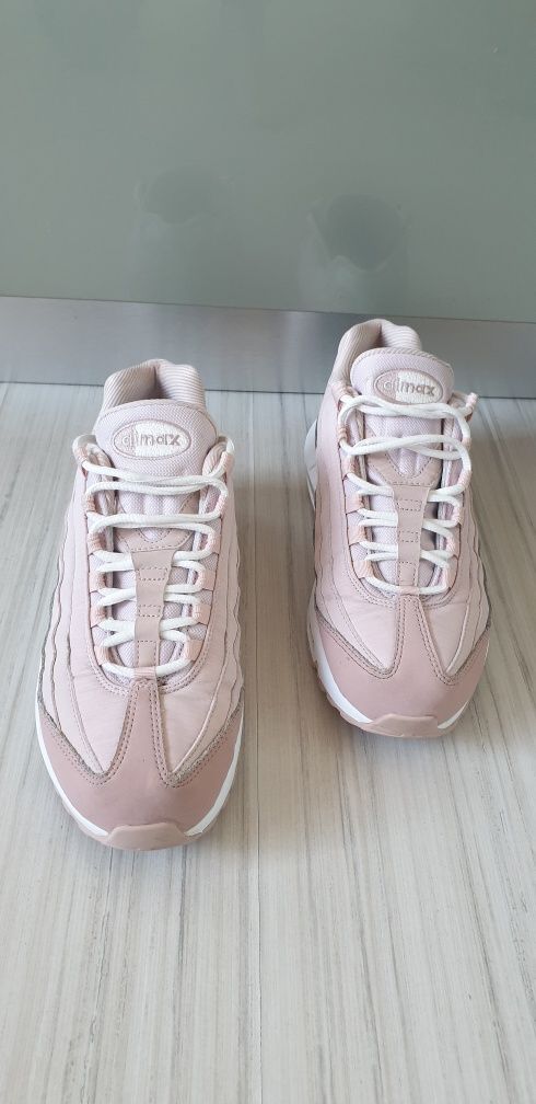 Nike Air Max 95 UK 7 US 9.5 / 41/26.5 см ОРИГИНАЛ! Дамски Маратонки!