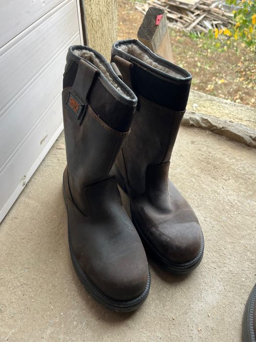 Строителни ботуши