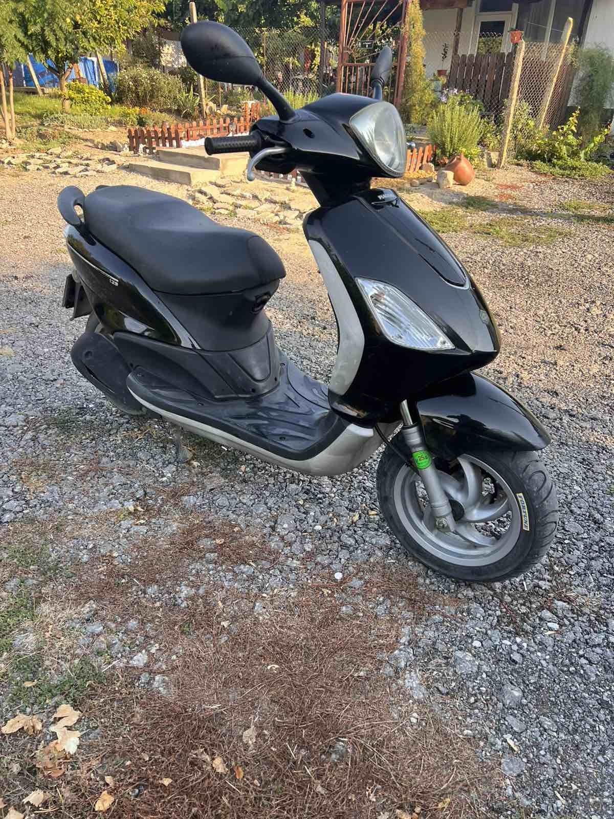 Piaggio fly 150cc 2012
2012 година
Перфектно състояние
Нови хуми ,