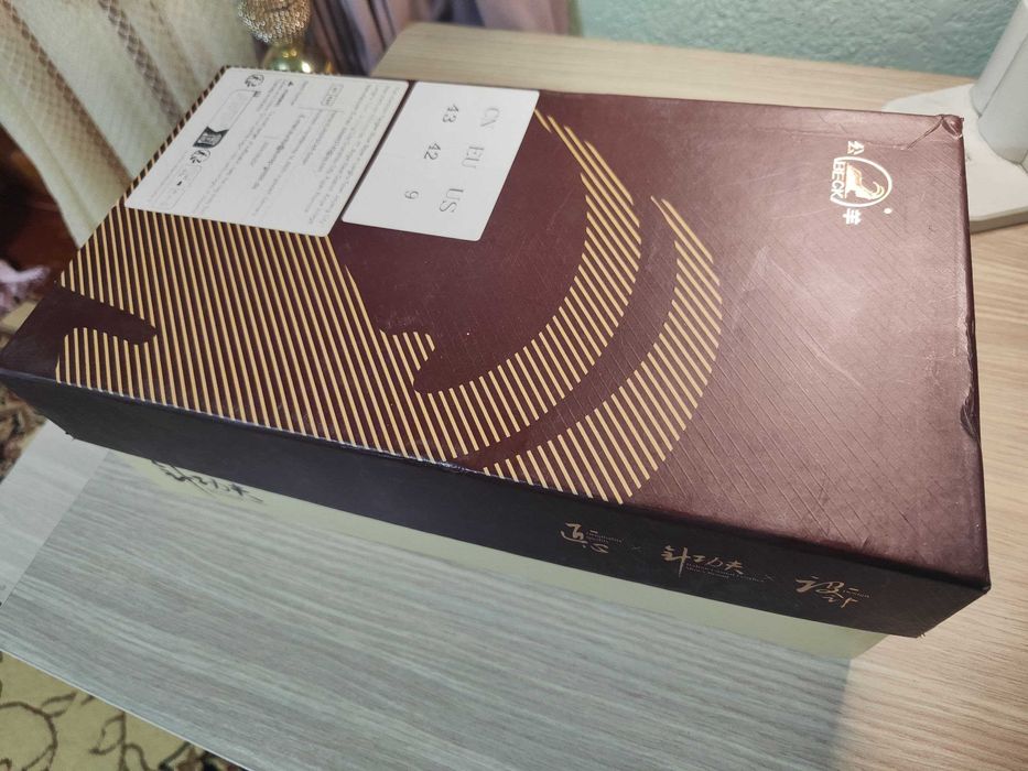 Кроссовки натуральная кожа 43 размер