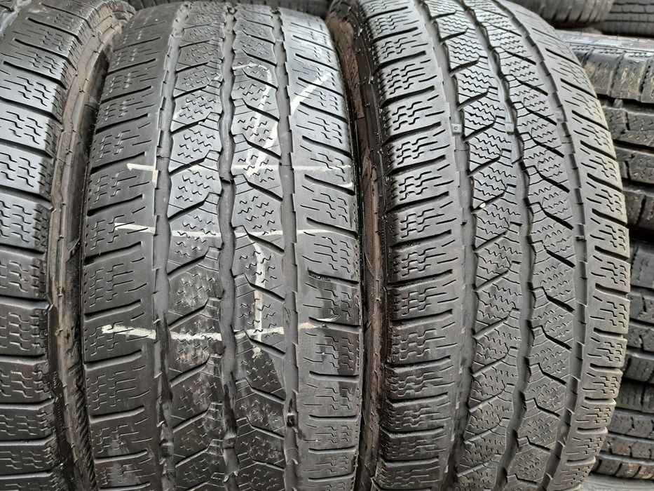 4 anvelope 215/60 R17 C  Continental