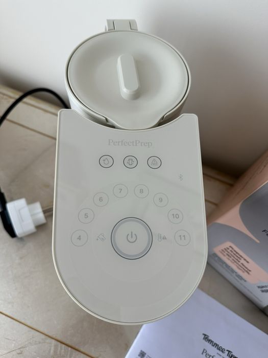 Уред за приготвяне на адаптирано мляко Tommee Tippee