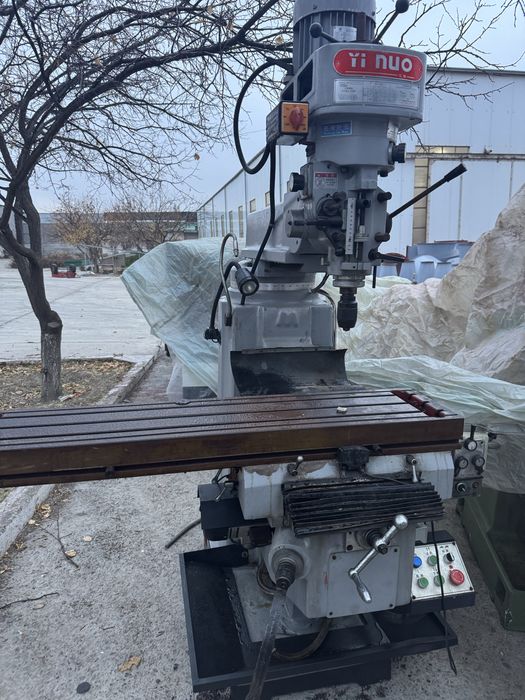 Фрезерный станок стол 400х1200