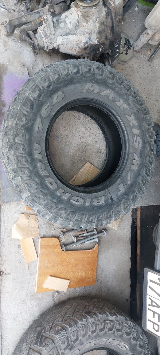 Шины МТ 31×10.5×15  на запаску