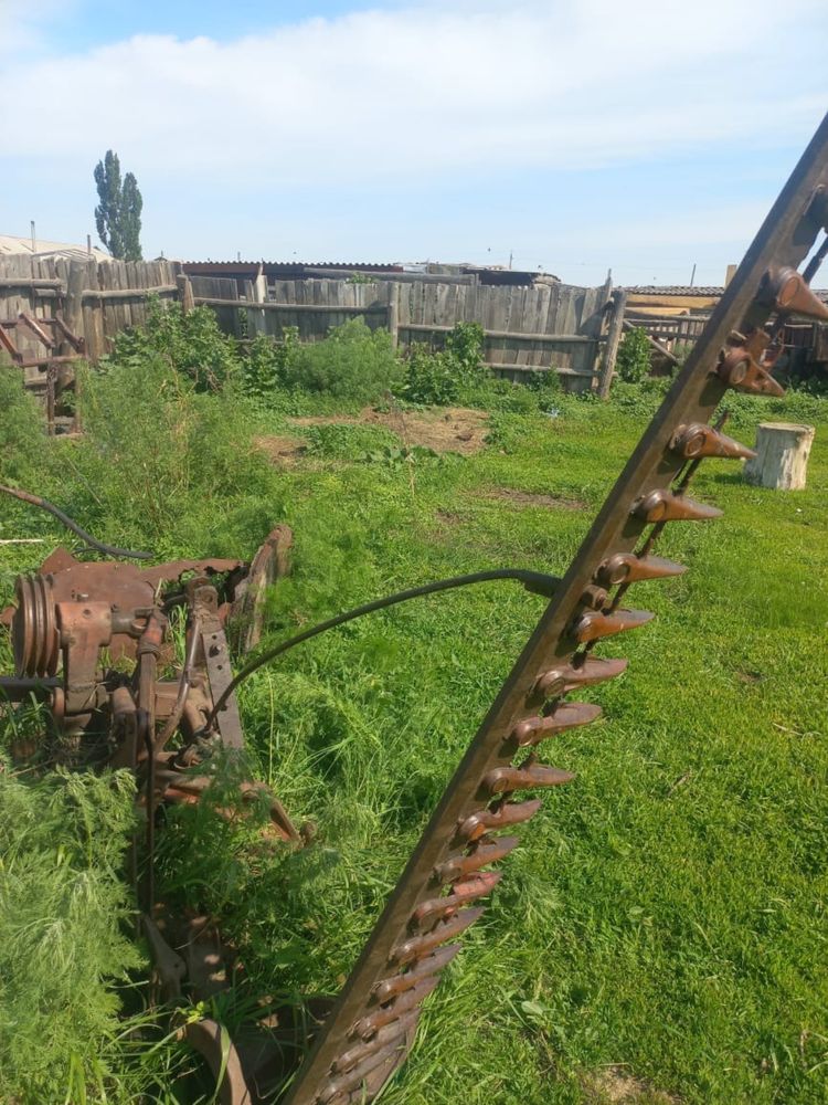 Продам  косилку с граблем