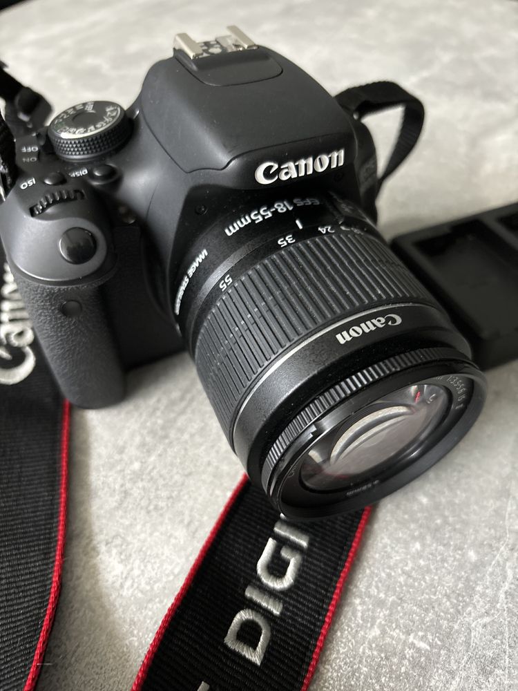 Canon EOS 600D DSLR