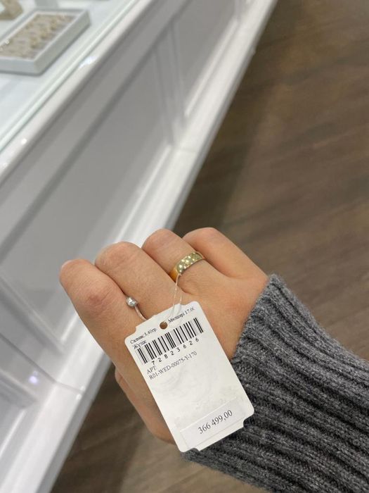 Продам золотое кольцо