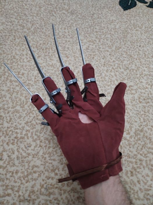 Перчатка фреди крюгера. Новые