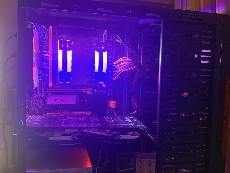 Продам компьтер срочно