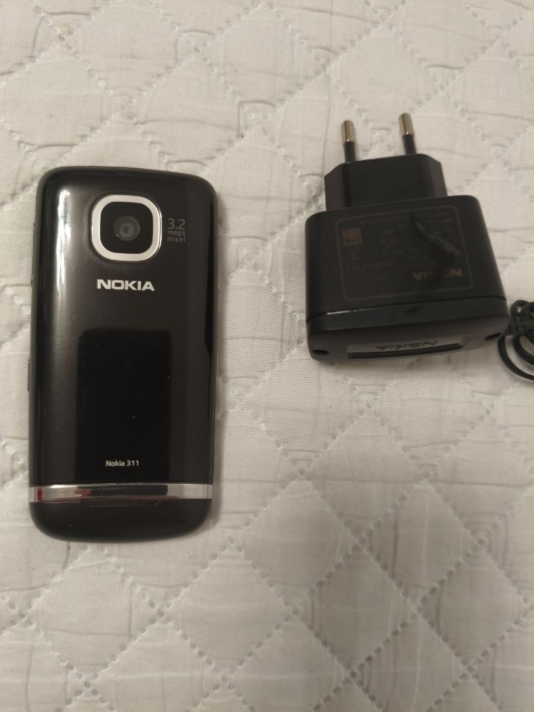 Vând telefon mobil Nokia Asha 311 in stare perfectă! Colecție!