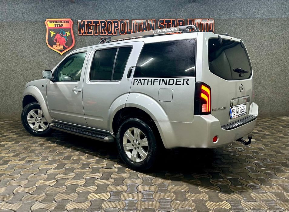 Nissan Pathfinder Nissan Pathfinder 2007 •7Locuri• Piele AUTOMAT