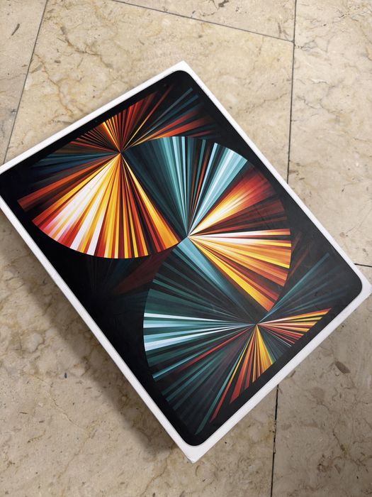 Cititi anuntul! Apple ipad pro 12.9 gen 5 512gb wifi noua 3 cicluri