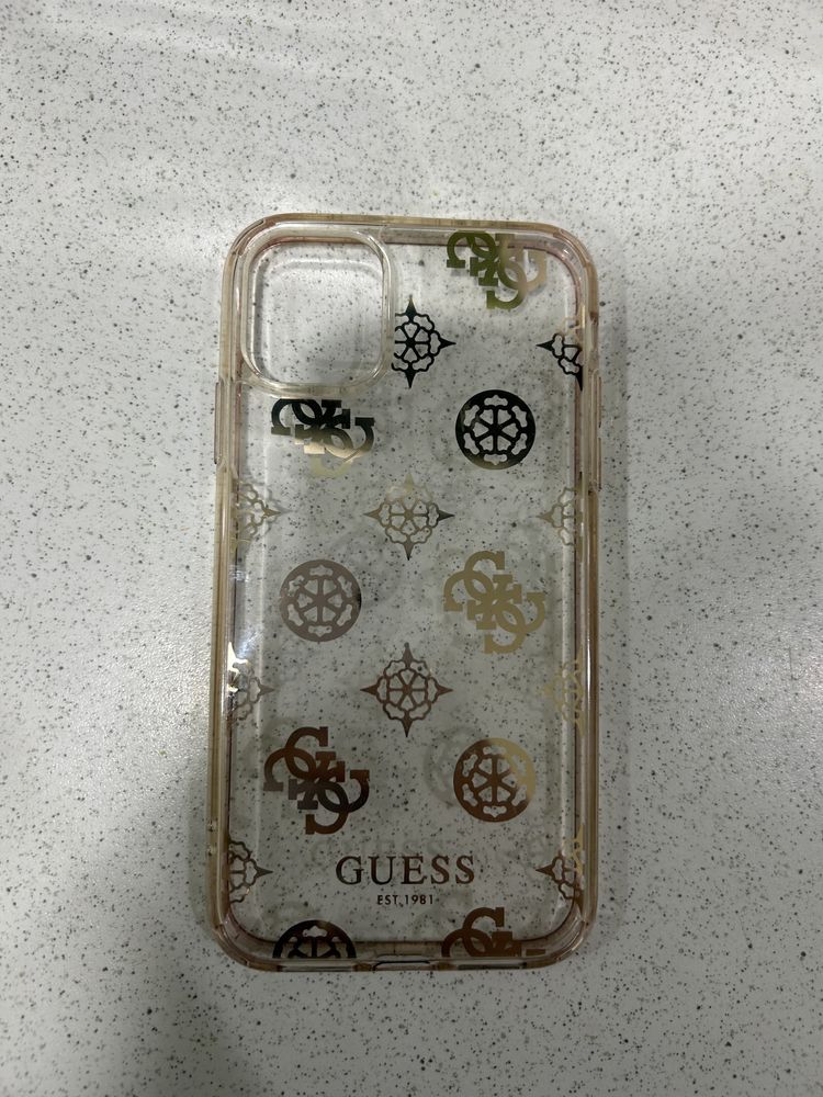 Husa Guess iPhone 11