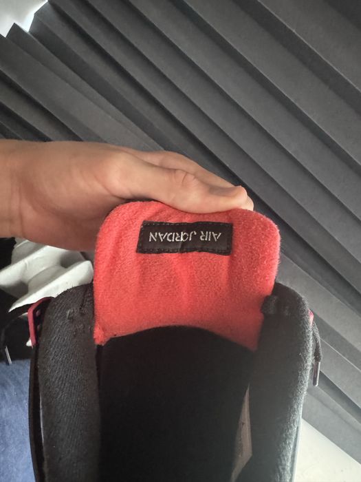 Jordan 4 Red Thunder