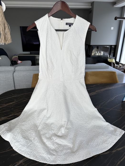 Бяла рокля на Tommy Hilfiger