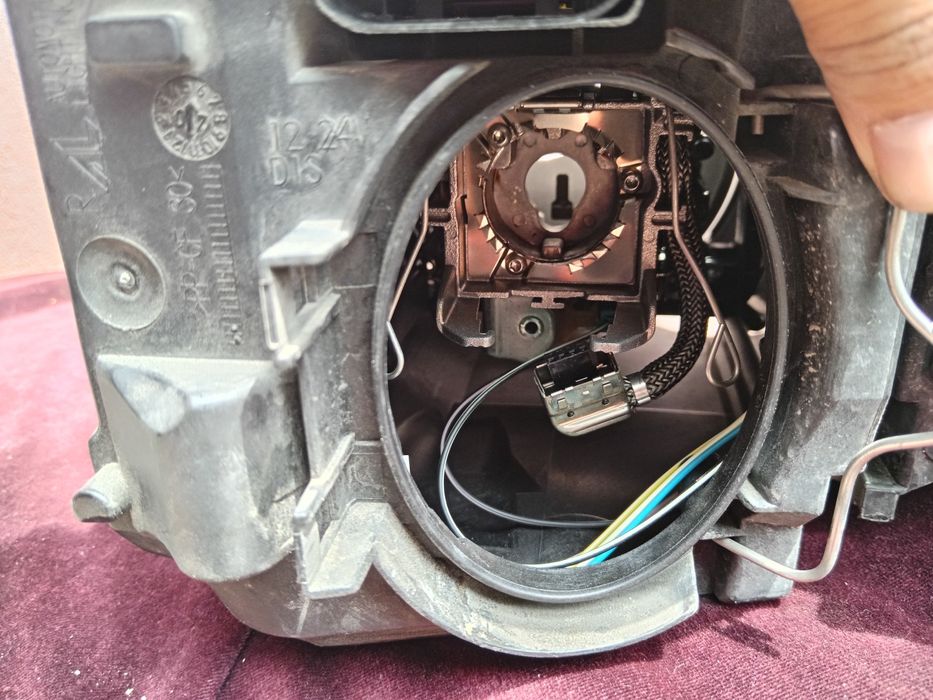 Far dreapta bixenon audi a3 8p