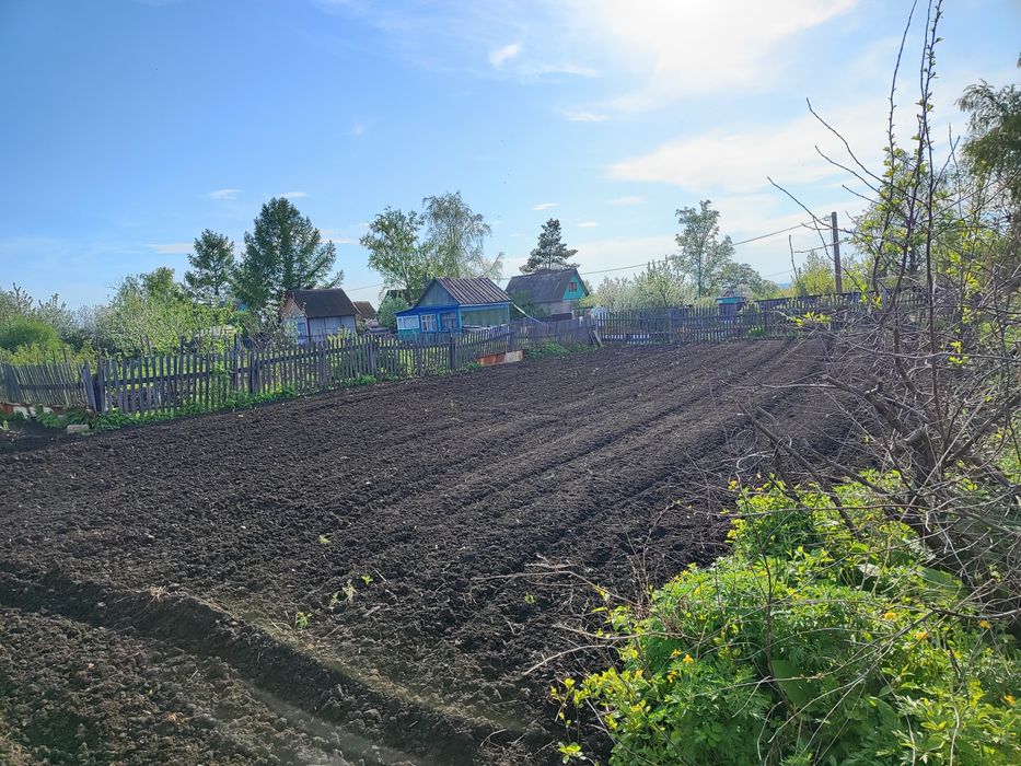 Продам дачный участок Лада