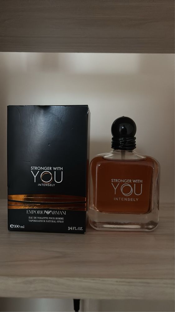 Продавам парфюм stronger with you intensely